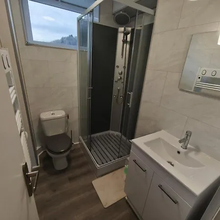 شقة - Etoile Des Neiges - Ambiance Montagne - Renove, 2 Wifi - Randonnee La Roche Des Fees *